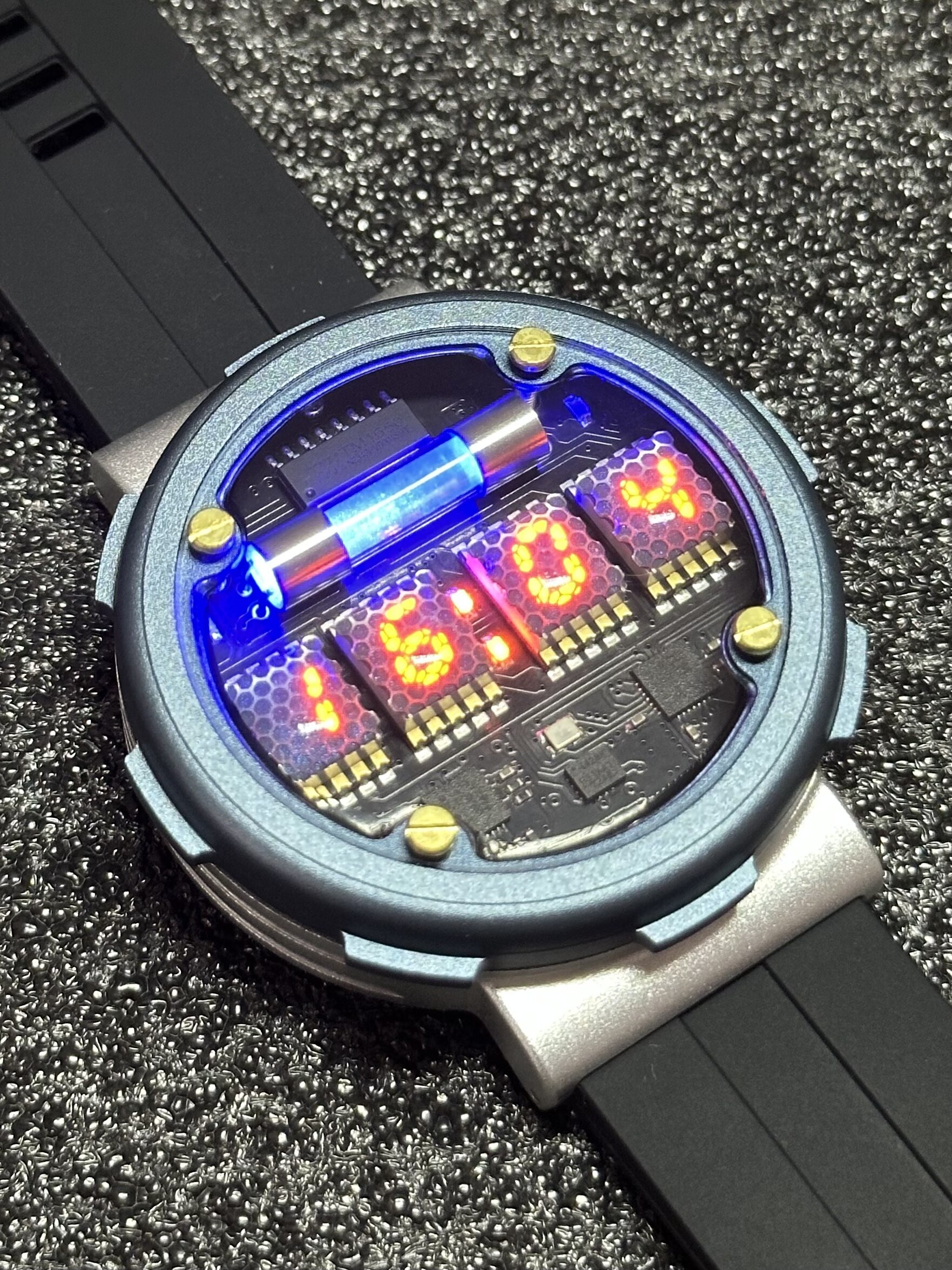 Retro Cyberpunk Nixie Tube Wat - Luxury Watch Nice recensione e prezzo