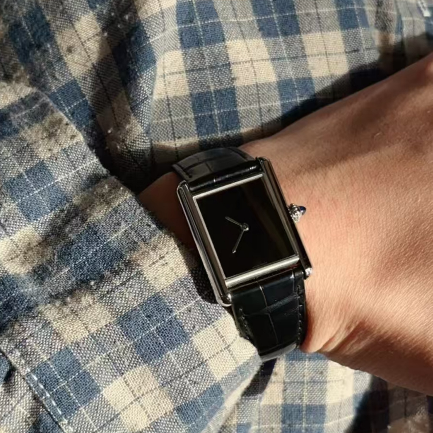 CILOA Black Square Tank Watch  - Luxury Watch All Black recensione e prezzo