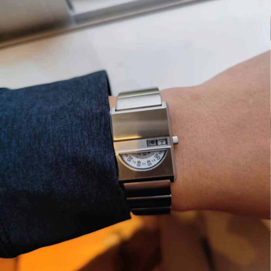 Men's Bracelet Watches Square  - Luxury Watch Life recensione e prezzo